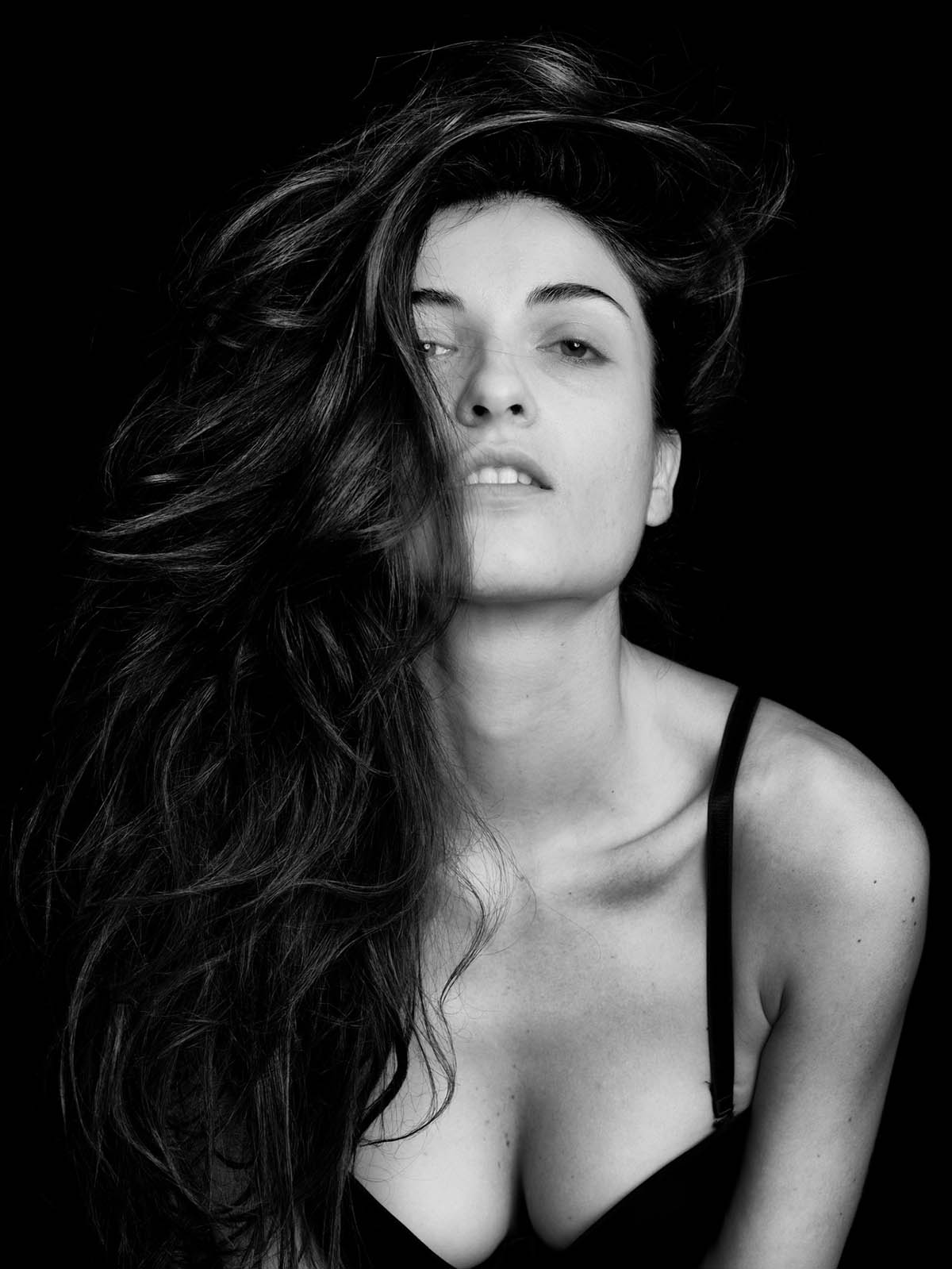 Σέξυ φωτογραφίες της top model Ελισάβετ Κατσαμάκη