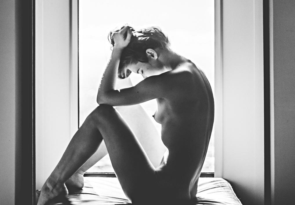 Το μοντέλο και φωτογράφος Sarah Tansy topless