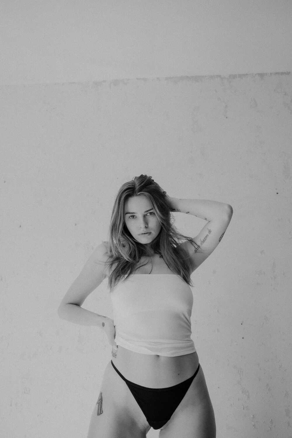 Γυμνές φωτογραφίες της μουνάρας Taesh Seebacher