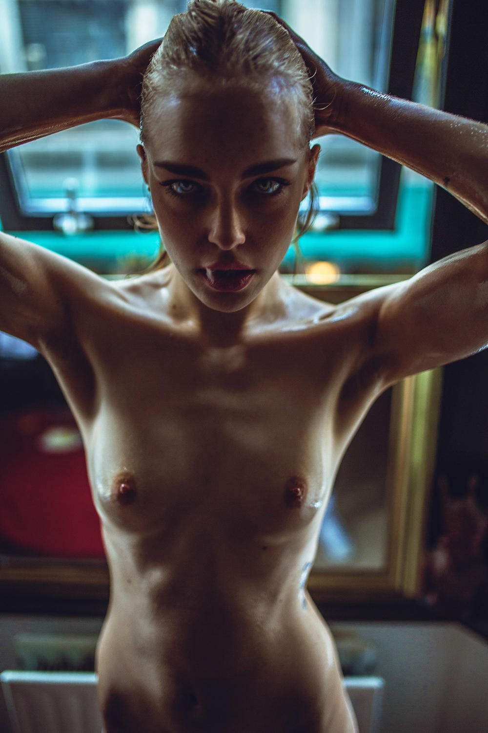 Η Αγγλίδα μοντέλο Alicia Jade σε γυμνή φωτογράφηση