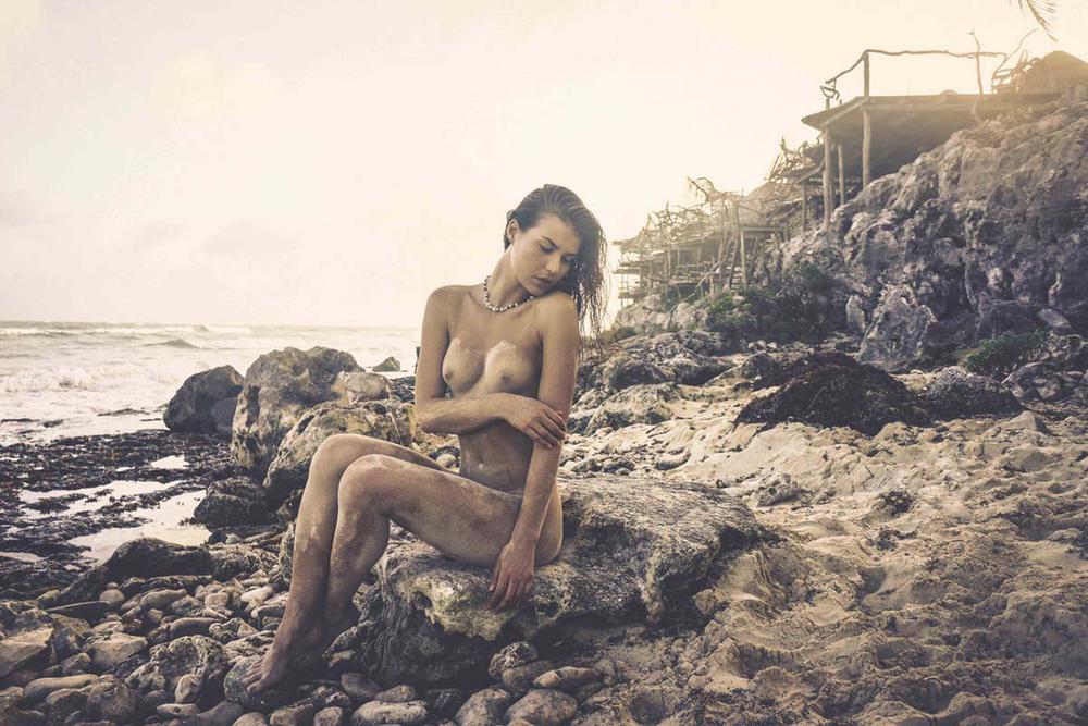 Γυμνές φωτογραφίες της Αμερικάνας μοντέλου Brittani Bader