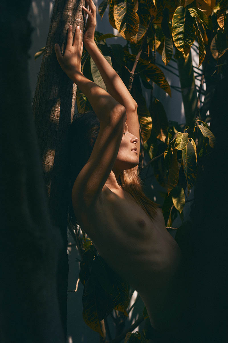 Topless φωτογράφιηση της Veronica Aubert