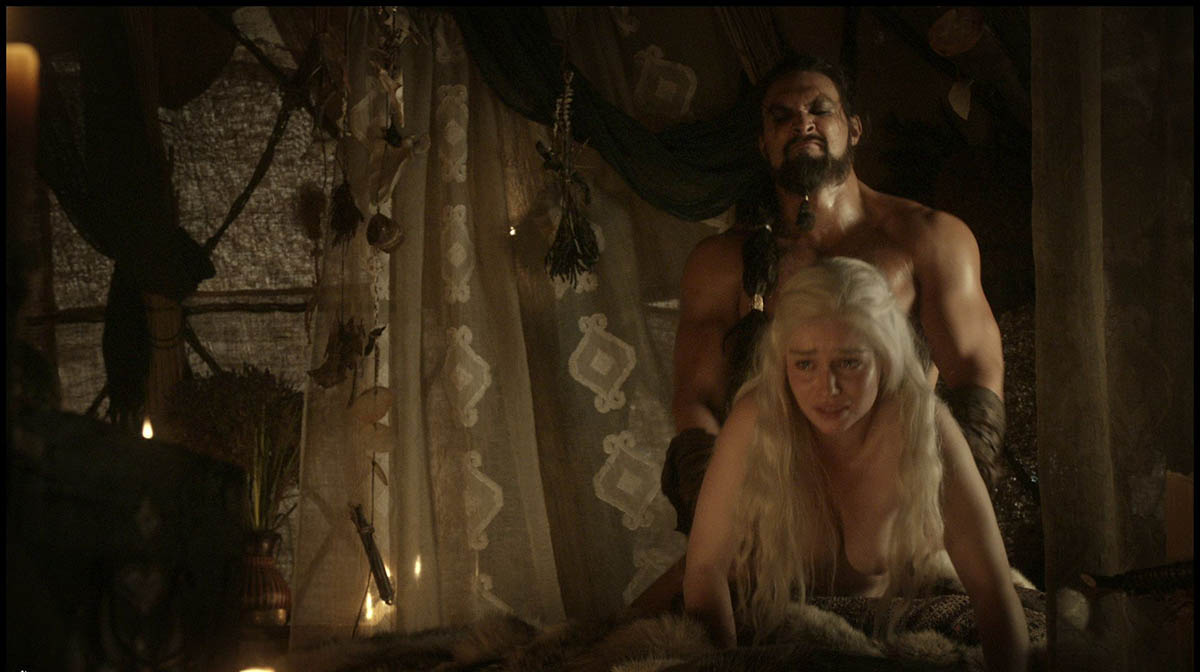 Γυμνές φωτογραφίες της μουνάρας Khaleesi από το Game Of Thrones