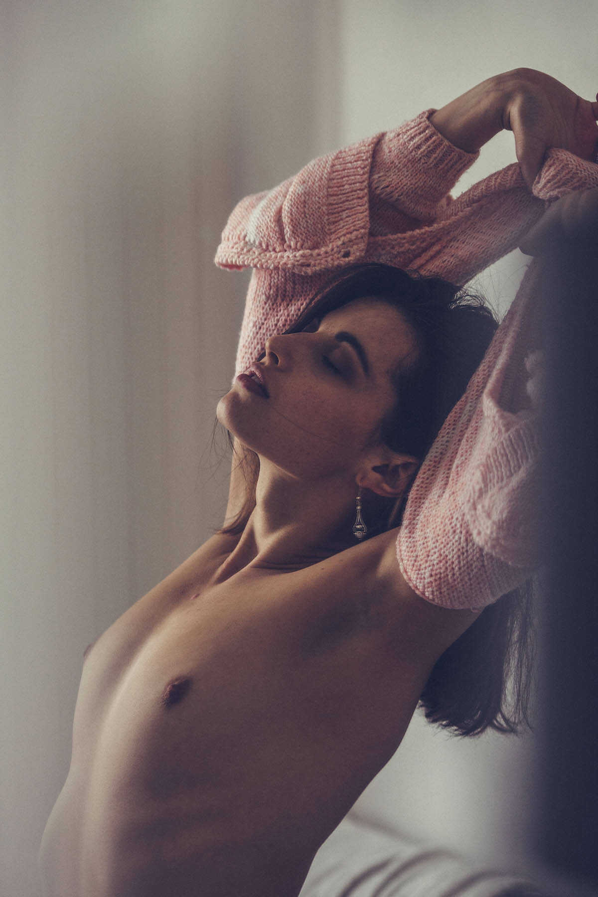 Αισθησιακές φωτογραφίες της μουνάρας μοντέλο Juliette Alenvers
