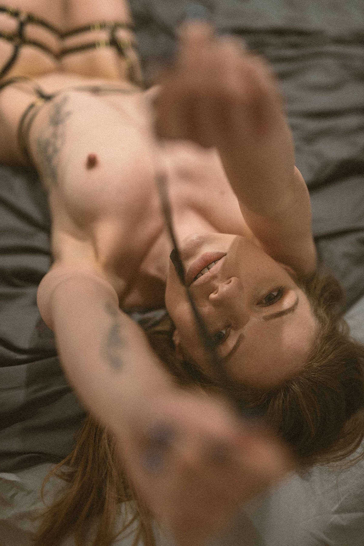 Γυμνές φωτογραφίες του μοντέλου Julia Pan