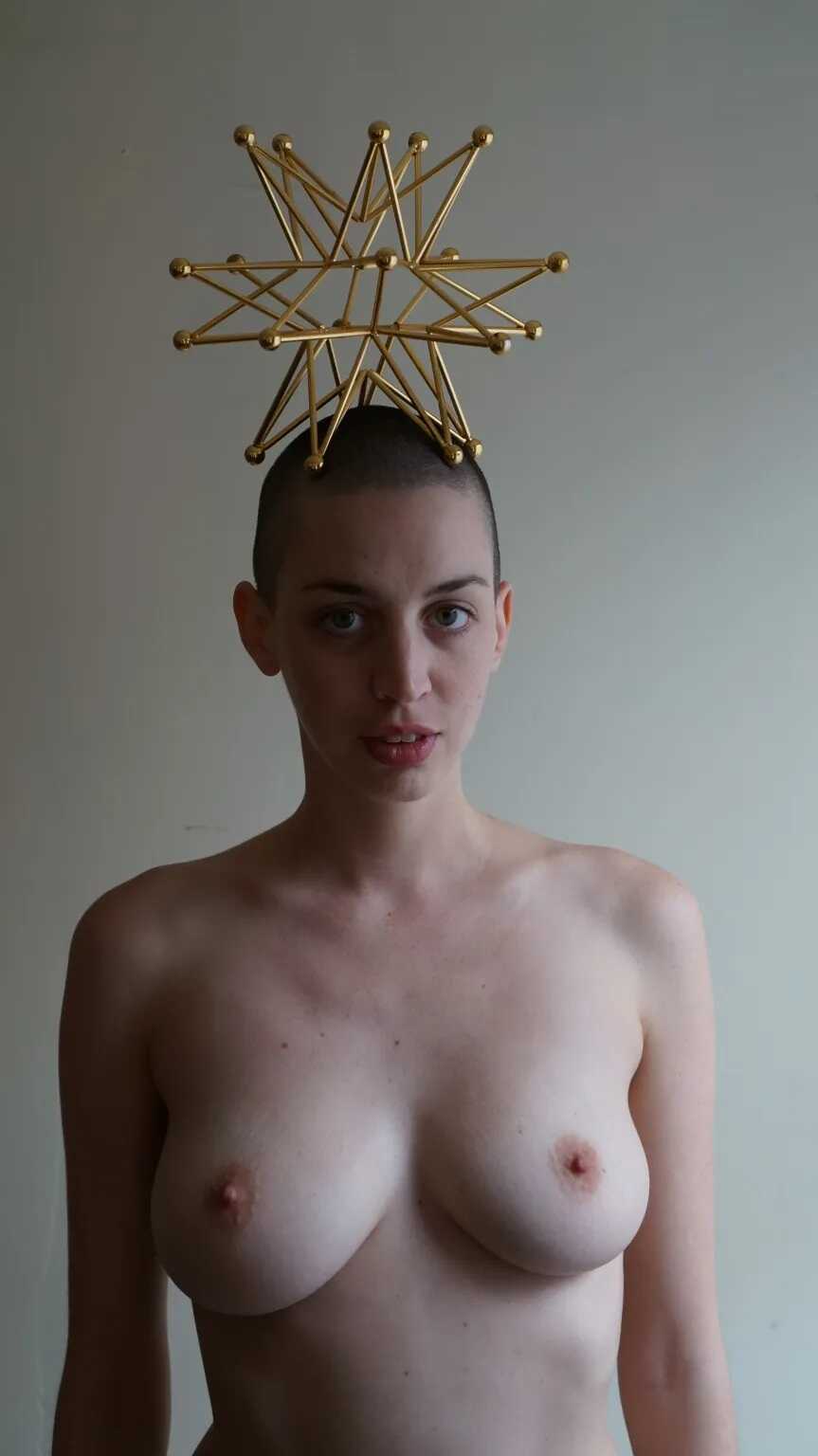 Γυμνές φωτογραφίες του μοντέλου Kat Malone