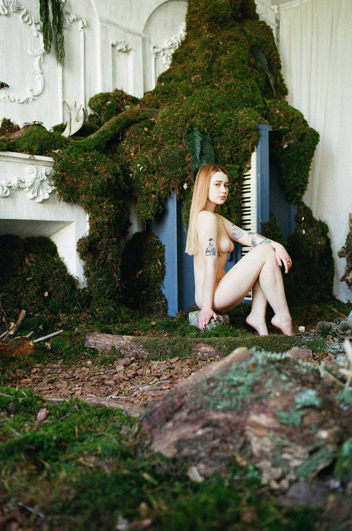 Το νεαρό μοντέλο Alina Sadovska σε γυμνή φωτογράφηση