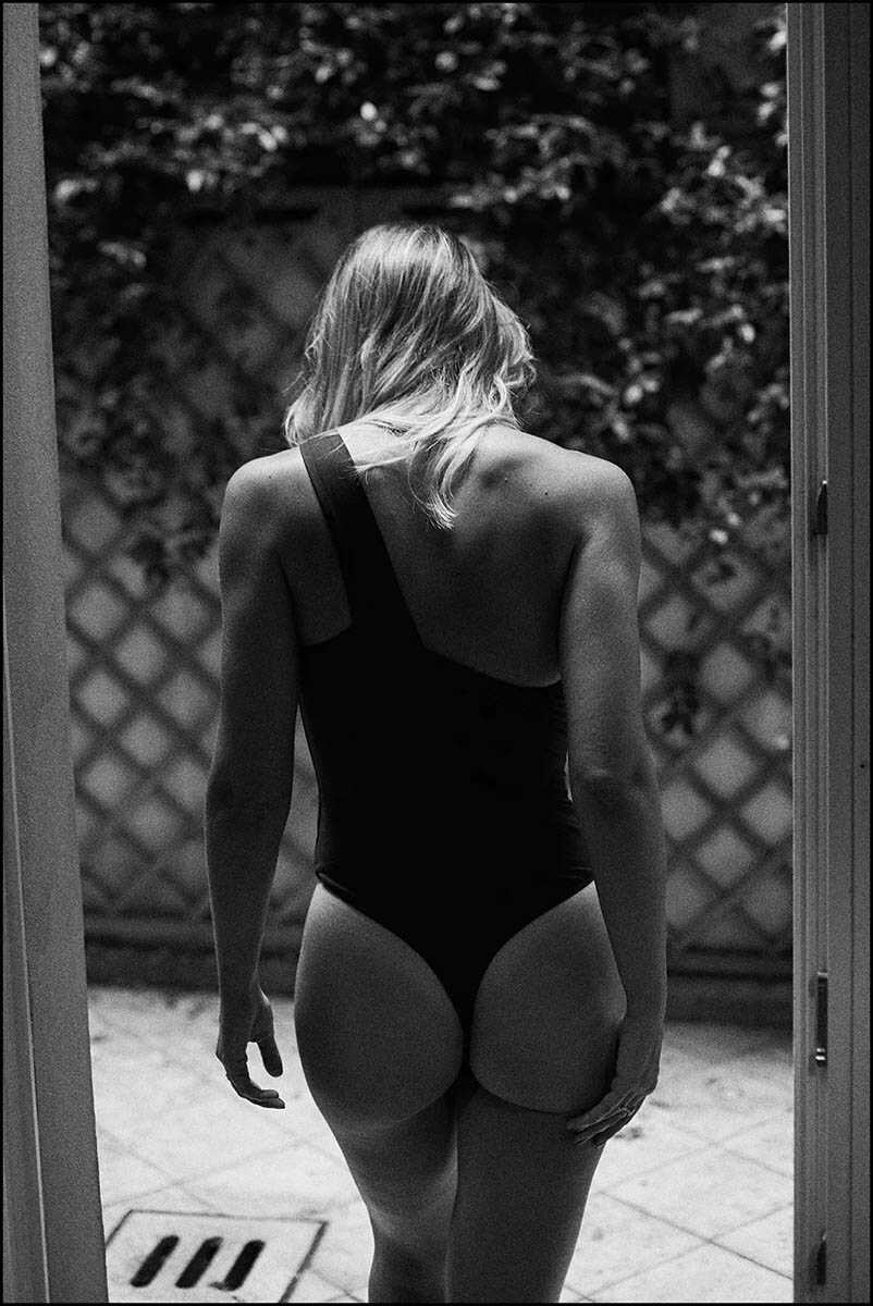 Γυμνές φωτογραφίες της μουνάρας μοντέλο Gloria Vezzali