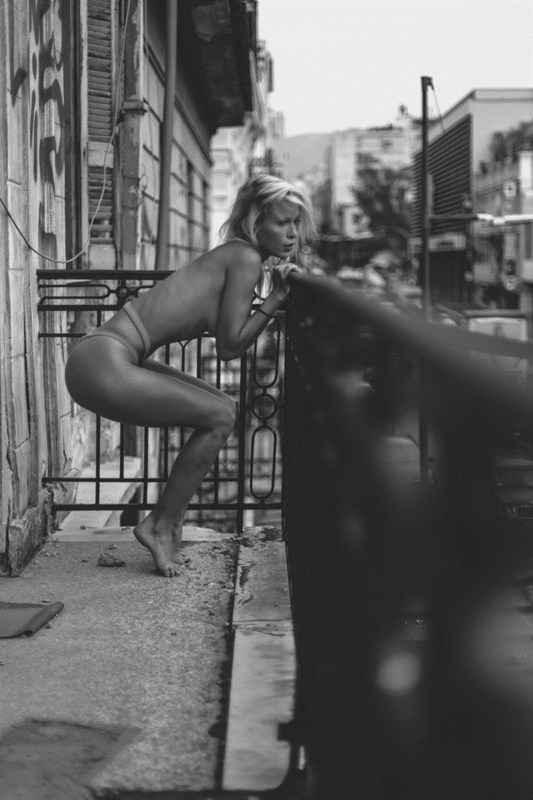 Η Ασημίνα Ιγγλέζου σε σέξυ αισθησιακές φωτογραφίες