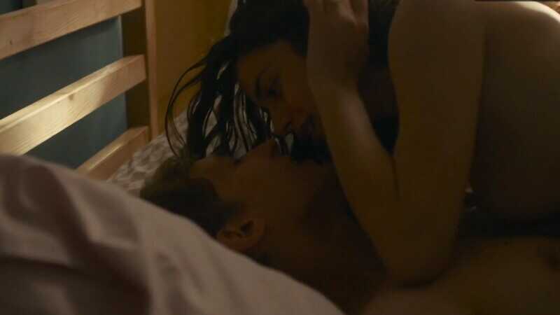 Γυμνές φωτογραφίες της ηθοποιού Φωτεινής Πελούζο