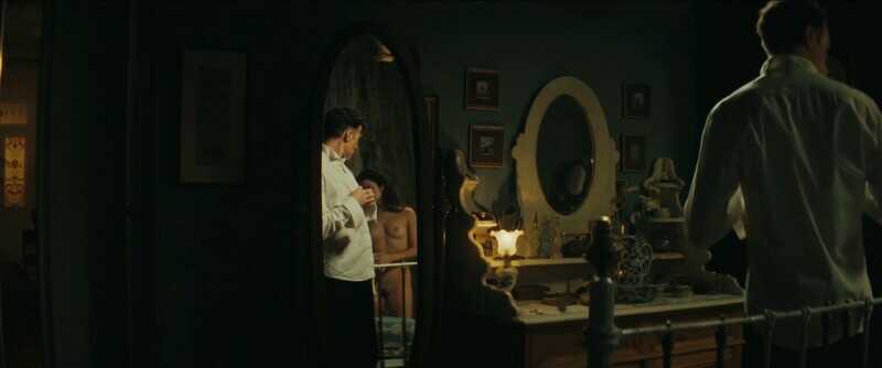 Γυμνές φωτογραφίες της ηθοποιού Φωτεινής Πελούζο