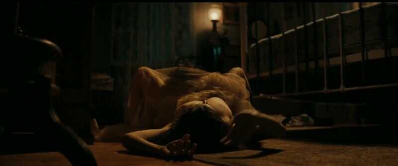 Γυμνές φωτογραφίες της ηθοποιού Φωτεινής Πελούζο