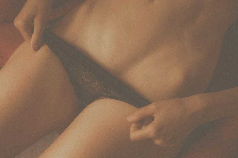 Σέξι γυμνές φωτογραφίες της Niki Anson