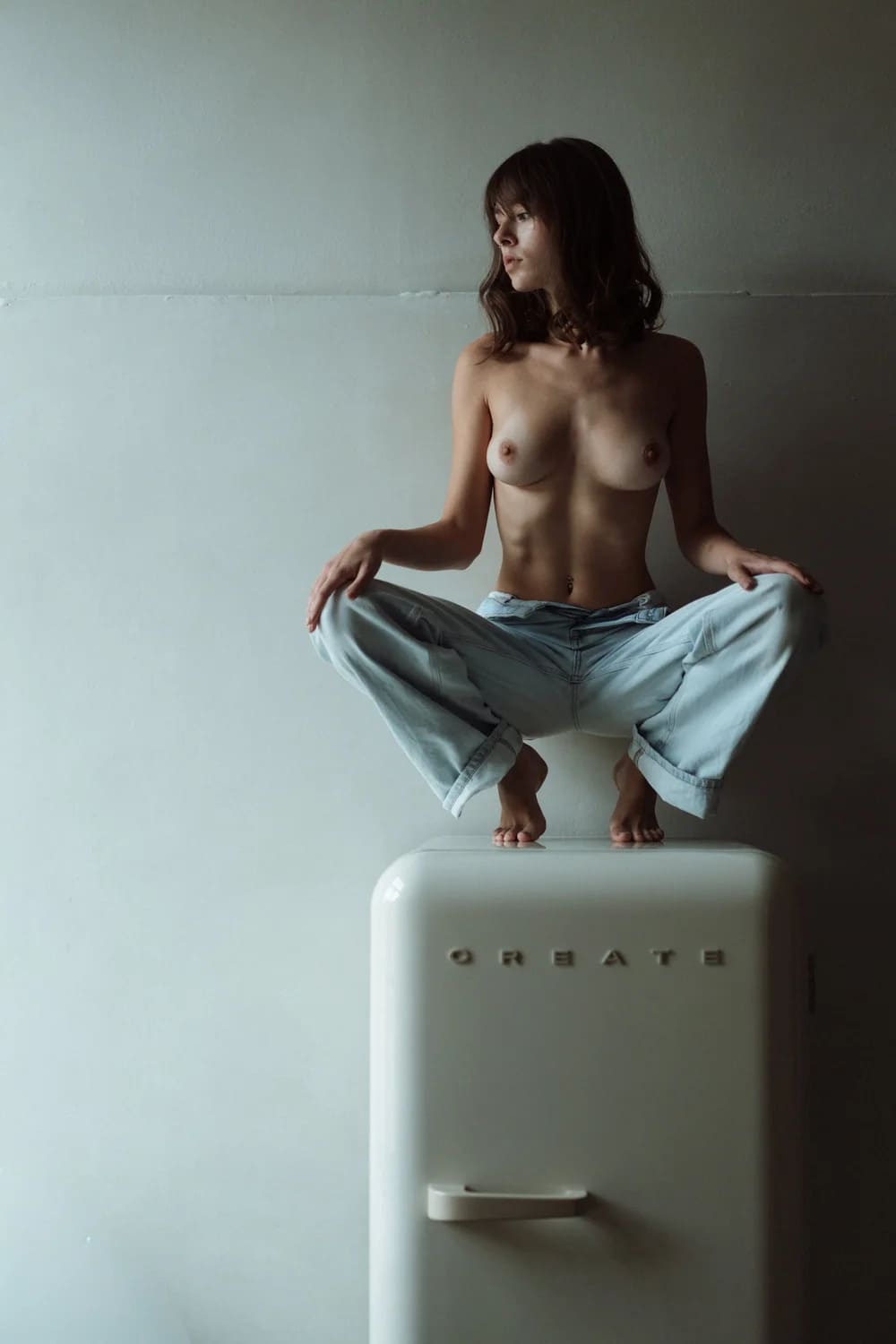 Topless σέξι φωτογραφίες της νεαρής μουνάρας μοντέλο Margunia