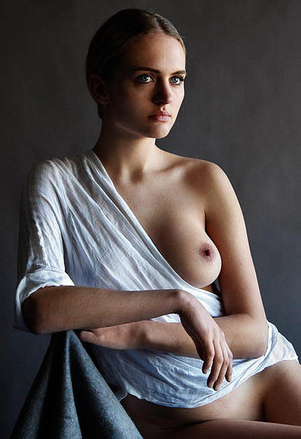Η ηθοποιός Madison Riley σε γυμνή φωτογράφηση.