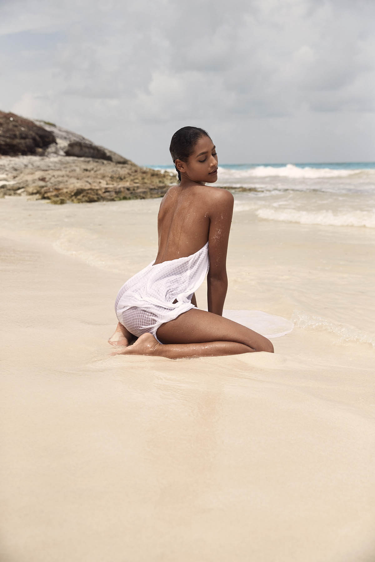 Η μουνάρα μοντέλο Rossy Herrera σε γυμνές και σέξυ φωτογραφίες