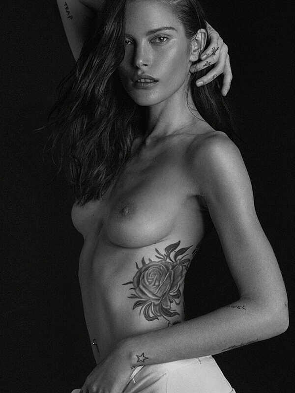 Topless φωτογραφίες του μοντέλου Catherine McNeil