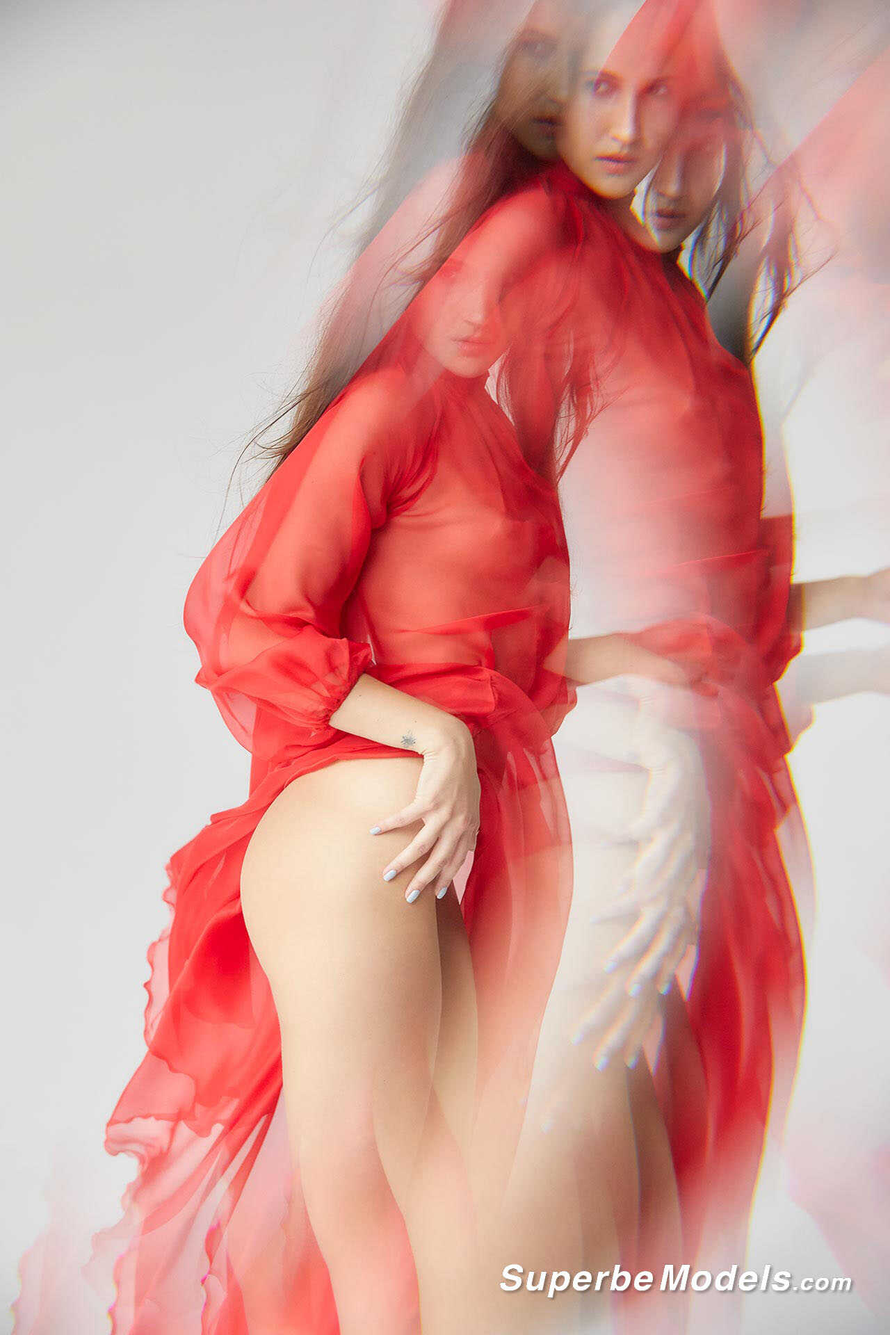 Το μοντέλο Brianna Wolf σε γυμνή φωτογράφηση