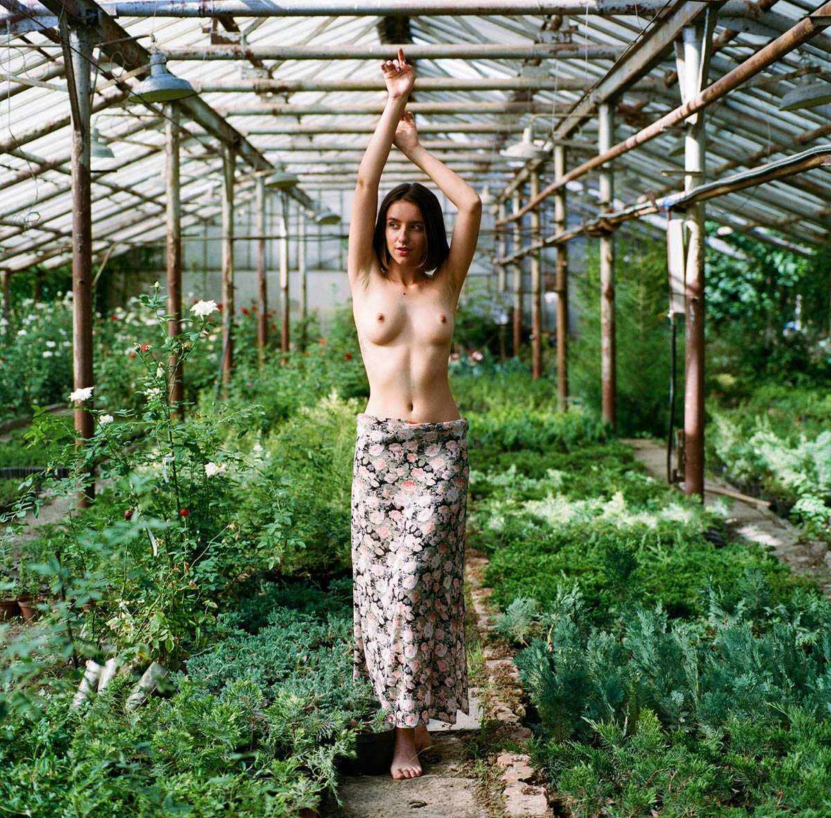 Η νεαρή μουνάρα μοντέλο Anastasia G σε γυμνές φωτογραφίες