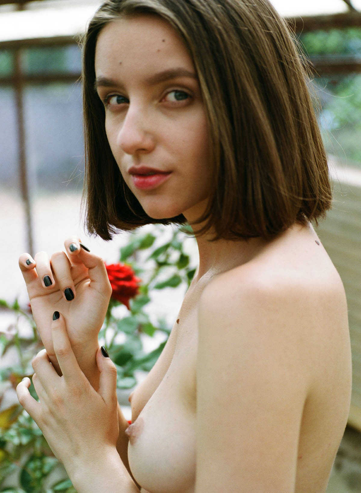 Η νεαρή μουνάρα μοντέλο Anastasia G σε γυμνές φωτογραφίες