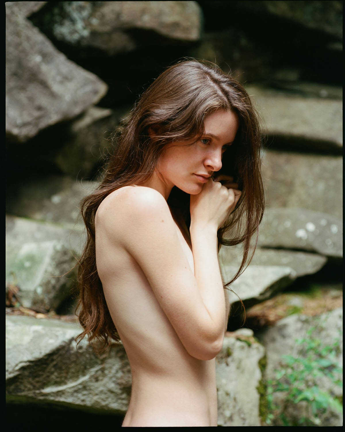 Γυμνές φωτογραφίες στην φύση με το μοντέλο Ivanka