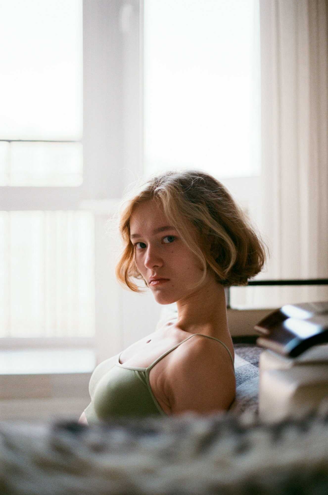 Το νεαρό μοντέλο Diana σε γυμνές φωτογραφίες