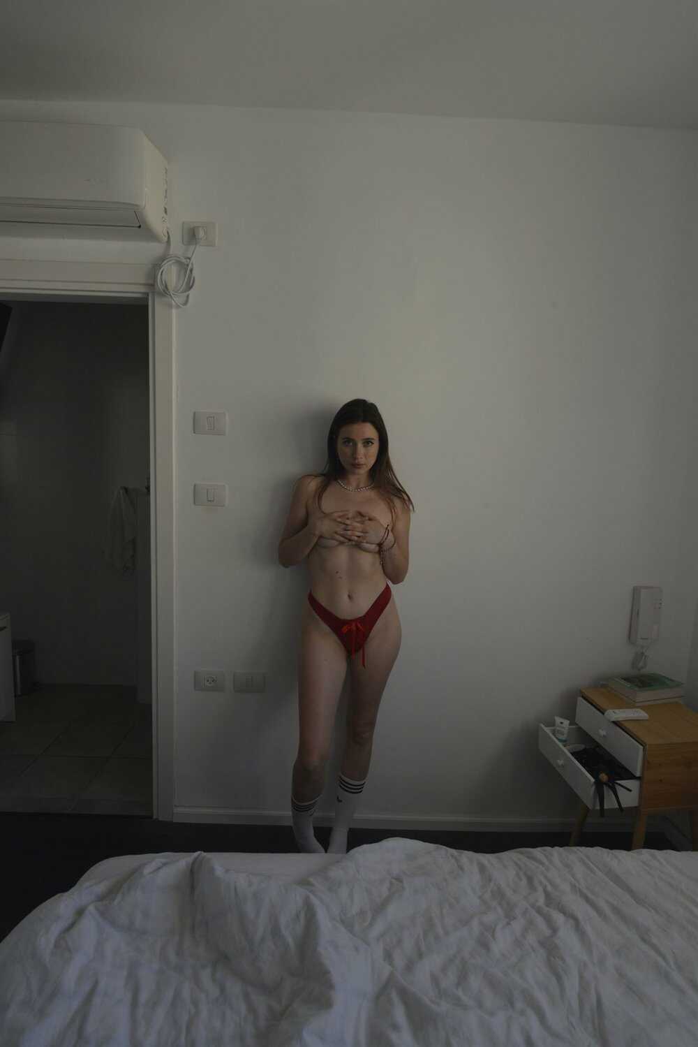 Σέξι φωτογραφίες του μοντέλου Karina Bli Alef