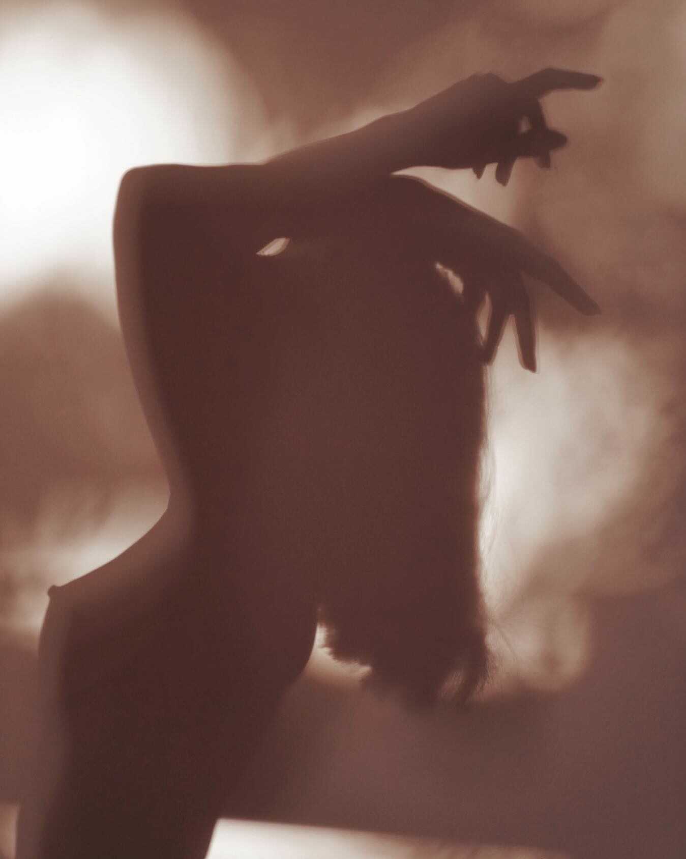 Η μουνάρα ηθοποιός Christa B Allen σε σέξι φωτογραφίες