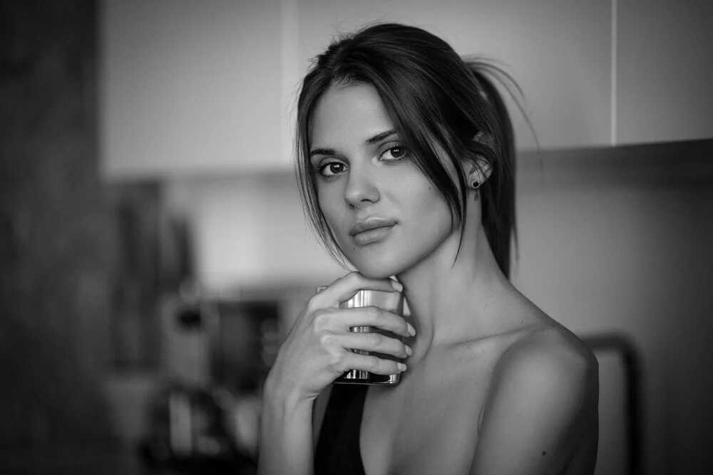 Η μουνάρα μοντέλο Kristina σε τοπλες φωτογραφίες
